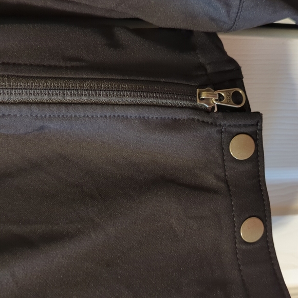 NWOT Men's Medium Versatile Black Jacket with Pockets - Picture 3 of 7